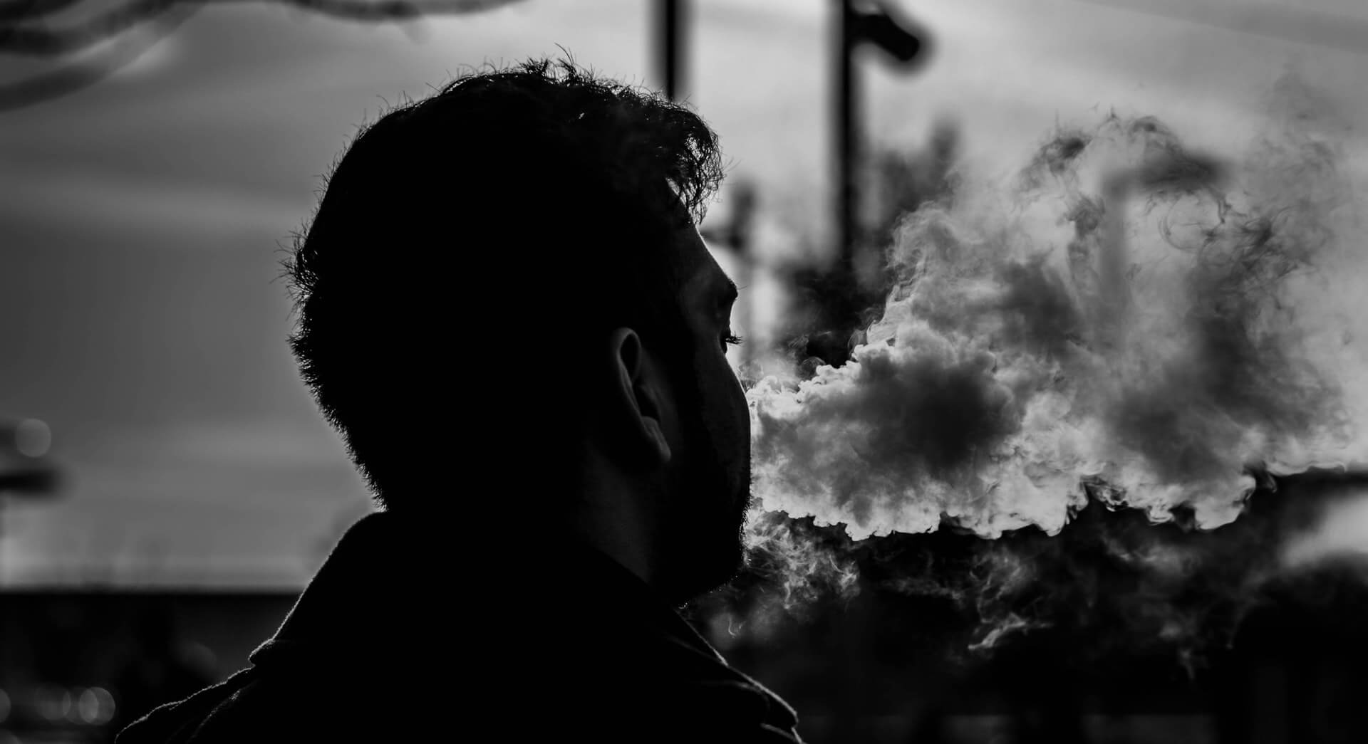 Altria Stocks Tumble as Juul Sales Stagnate